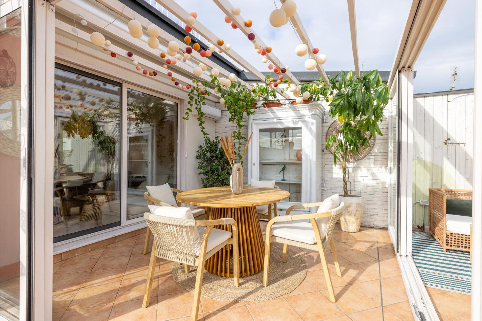 Aria Penthouse & Garden Apartment Rom