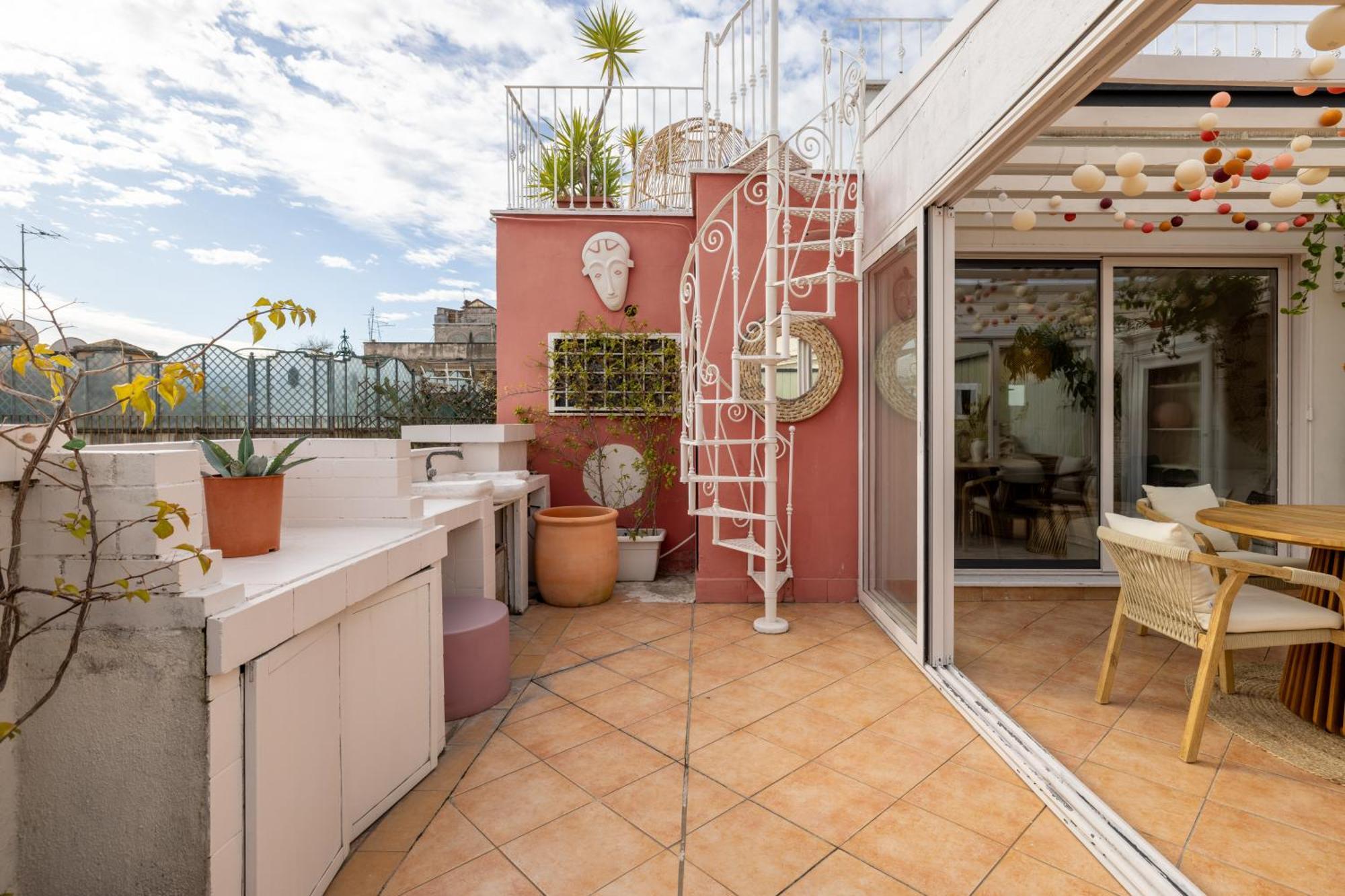 Aria Penthouse & Garden Rom